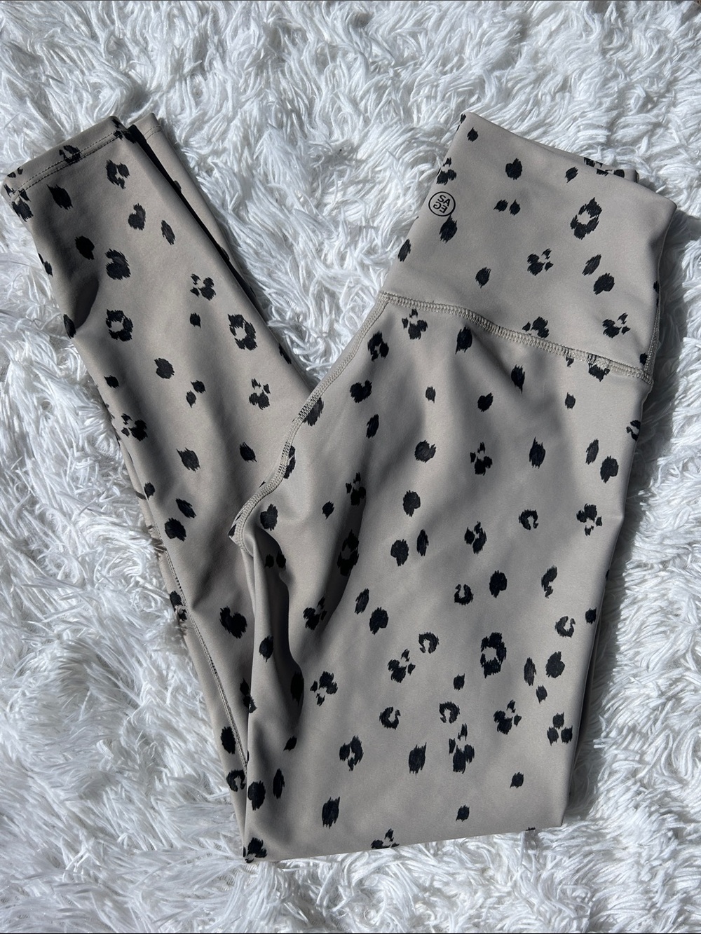 SAGE Collective Diamond Cheetah High Waist Yoga Leggings Women’s Size XS - Picture 11 of 16